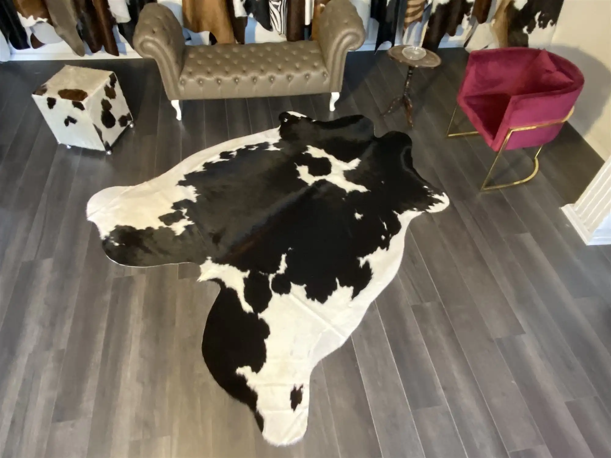 HAKİKİ DERİ DANA POSTU SİYAH - BEYAZ 215 x 250 - 0701000177