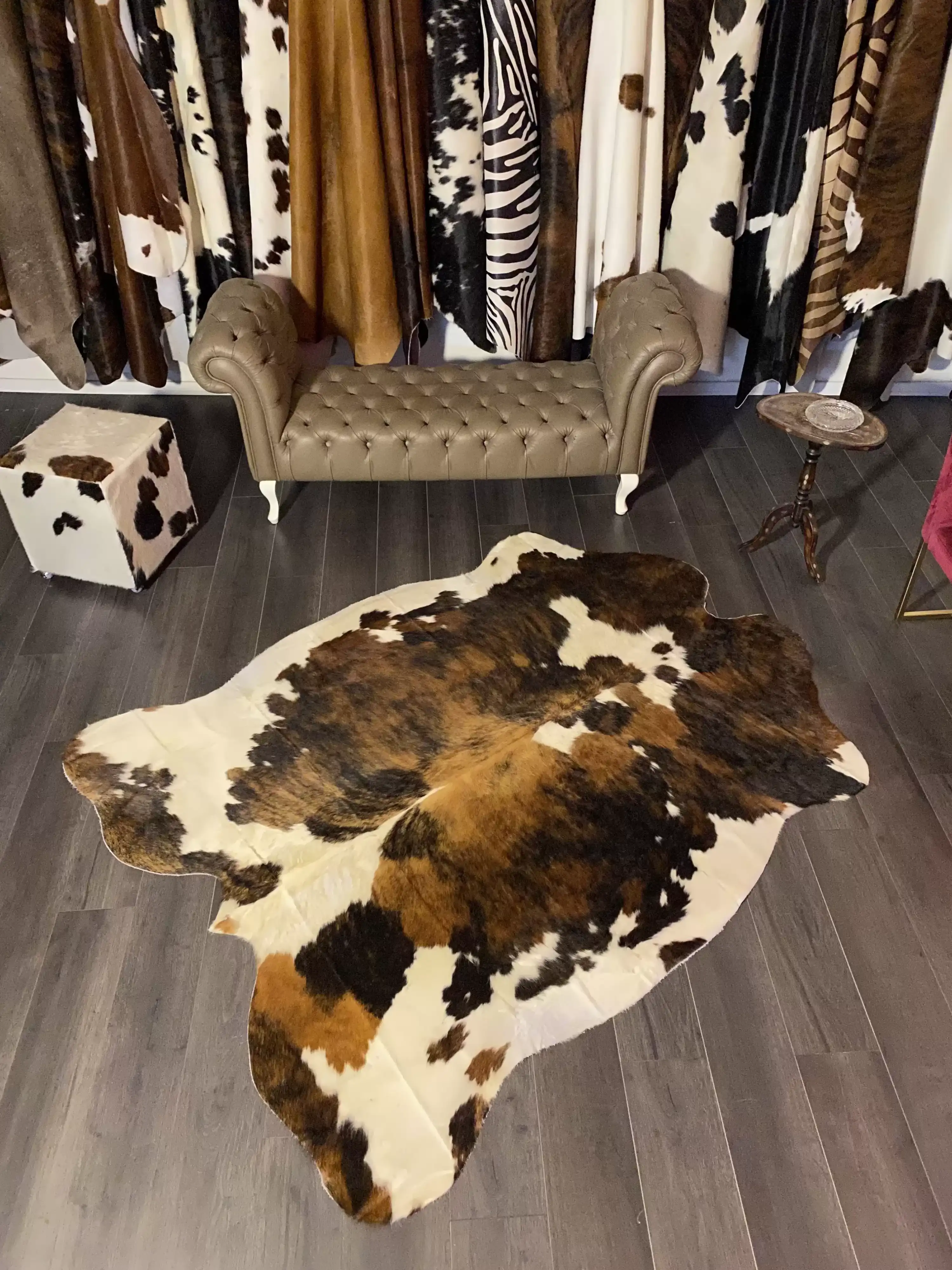 HAKİKİ DERİ DANA POSTU ÜÇ RENK 165 x 215 - 0901000071