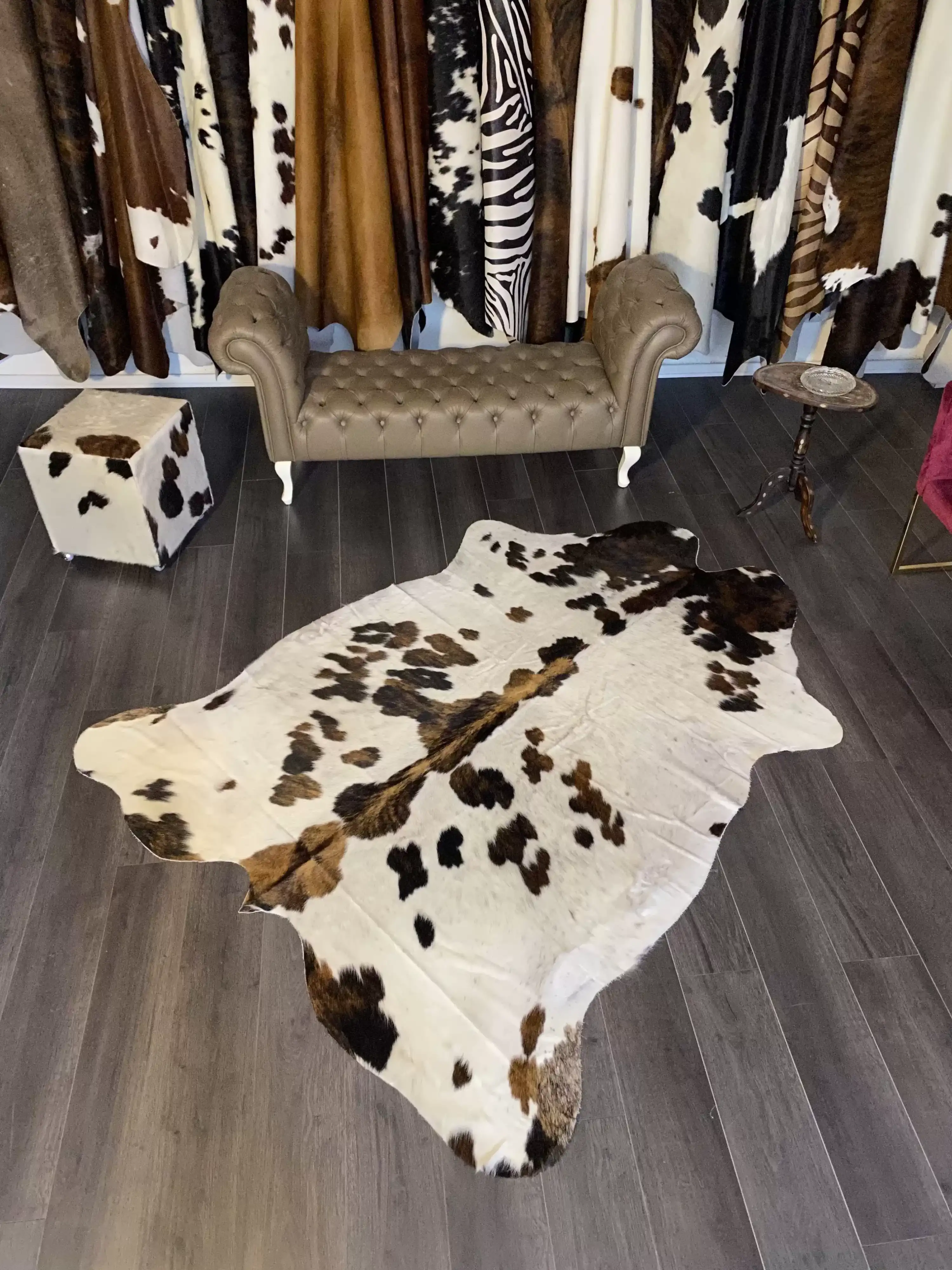 HAKİKİ DERİ DANA POSTU ÜÇ RENK 175 x 215 - 0901000103