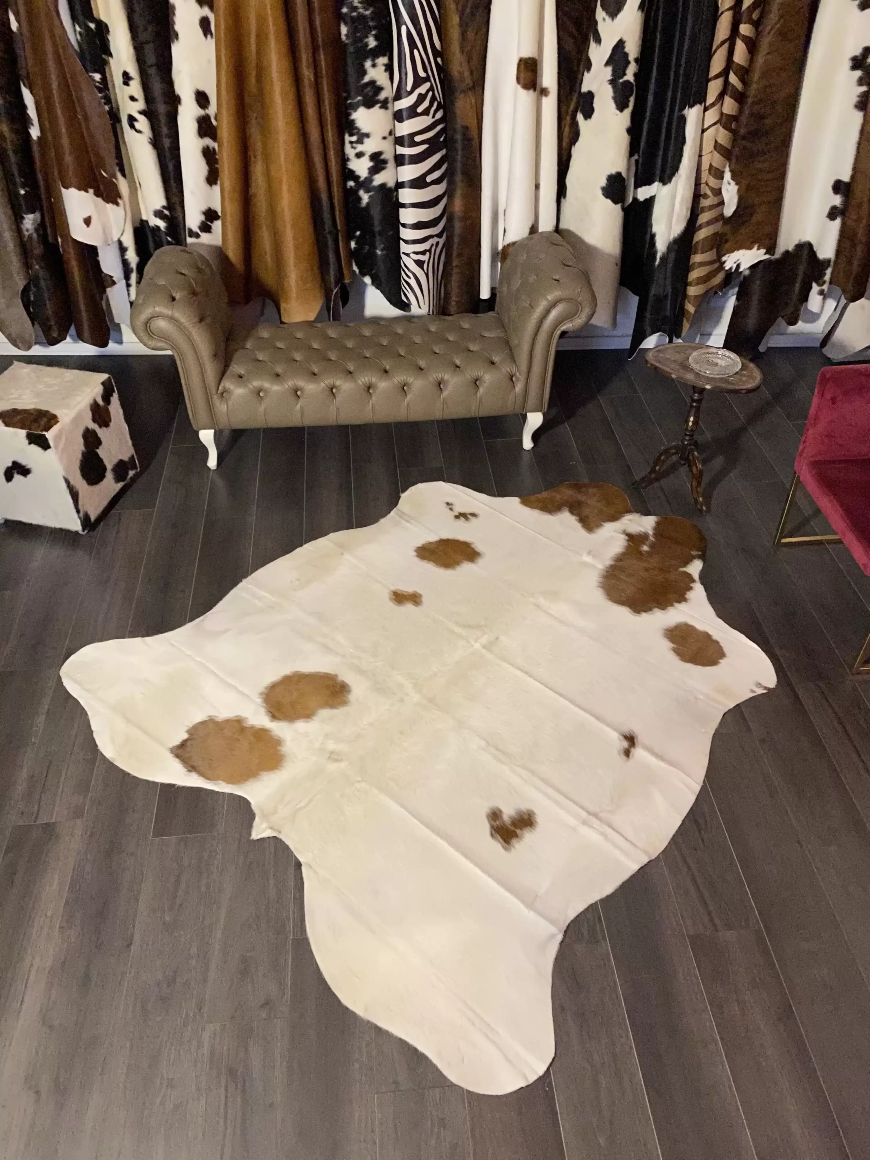 HAKİKİ DERİ DANA POSTU ÜÇ RENK 185 x 215 - 0901000038