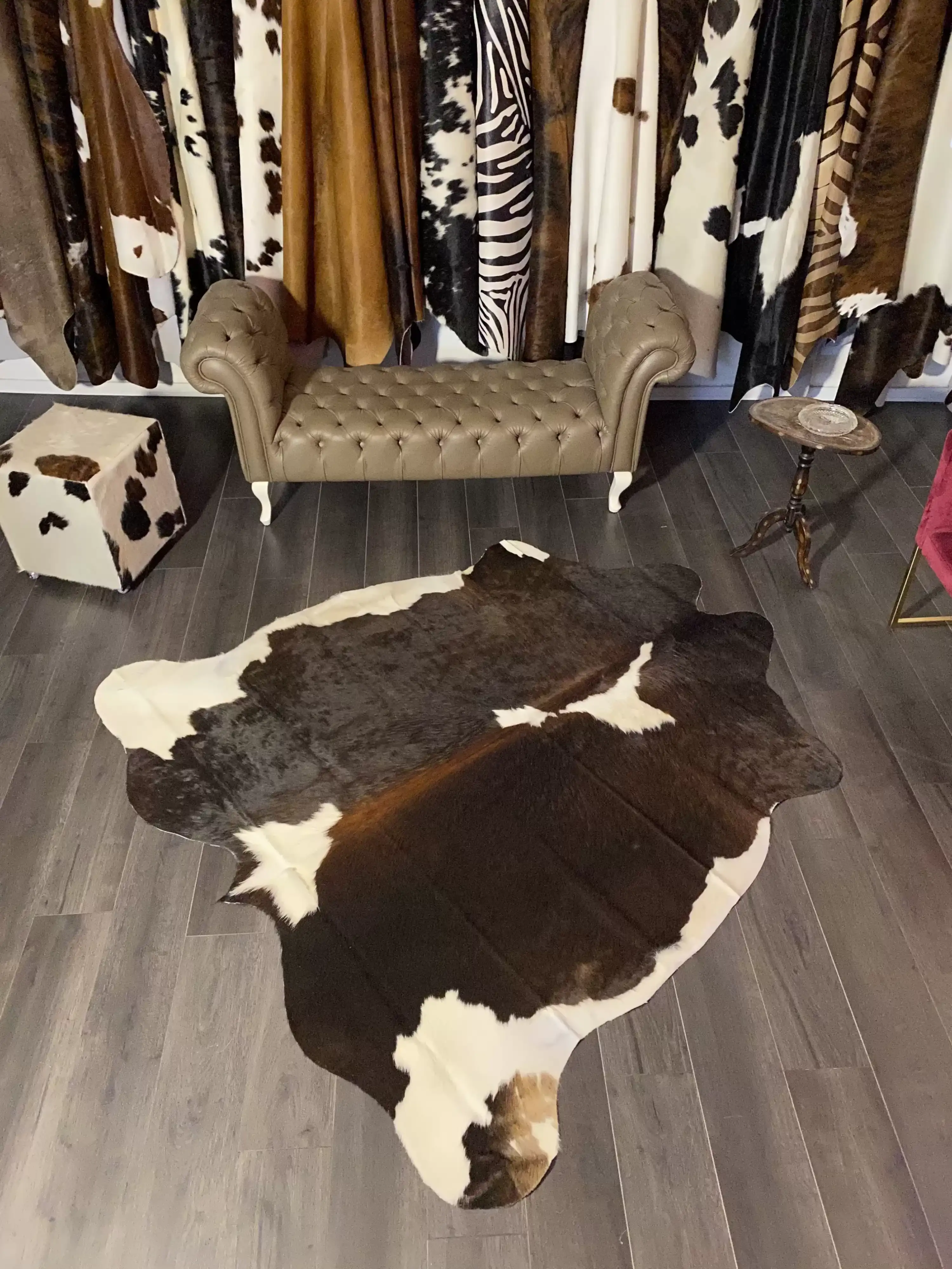 HAKİKİ DERİ DANA POSTU ÜÇ RENK 190 x 200 - 0901000056