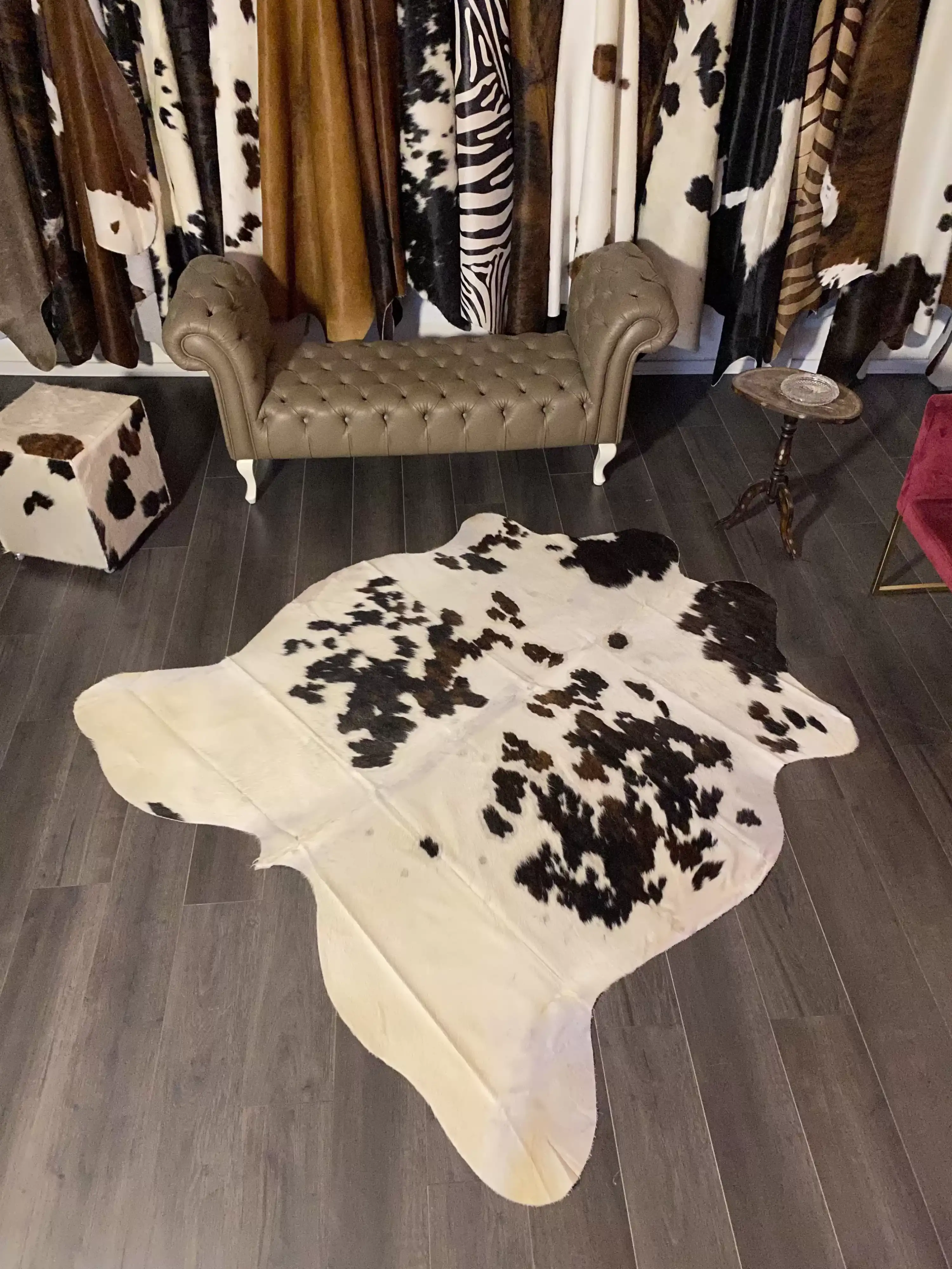 HAKİKİ DERİ DANA POSTU ÜÇ RENK 190 x 205 - 0901000035