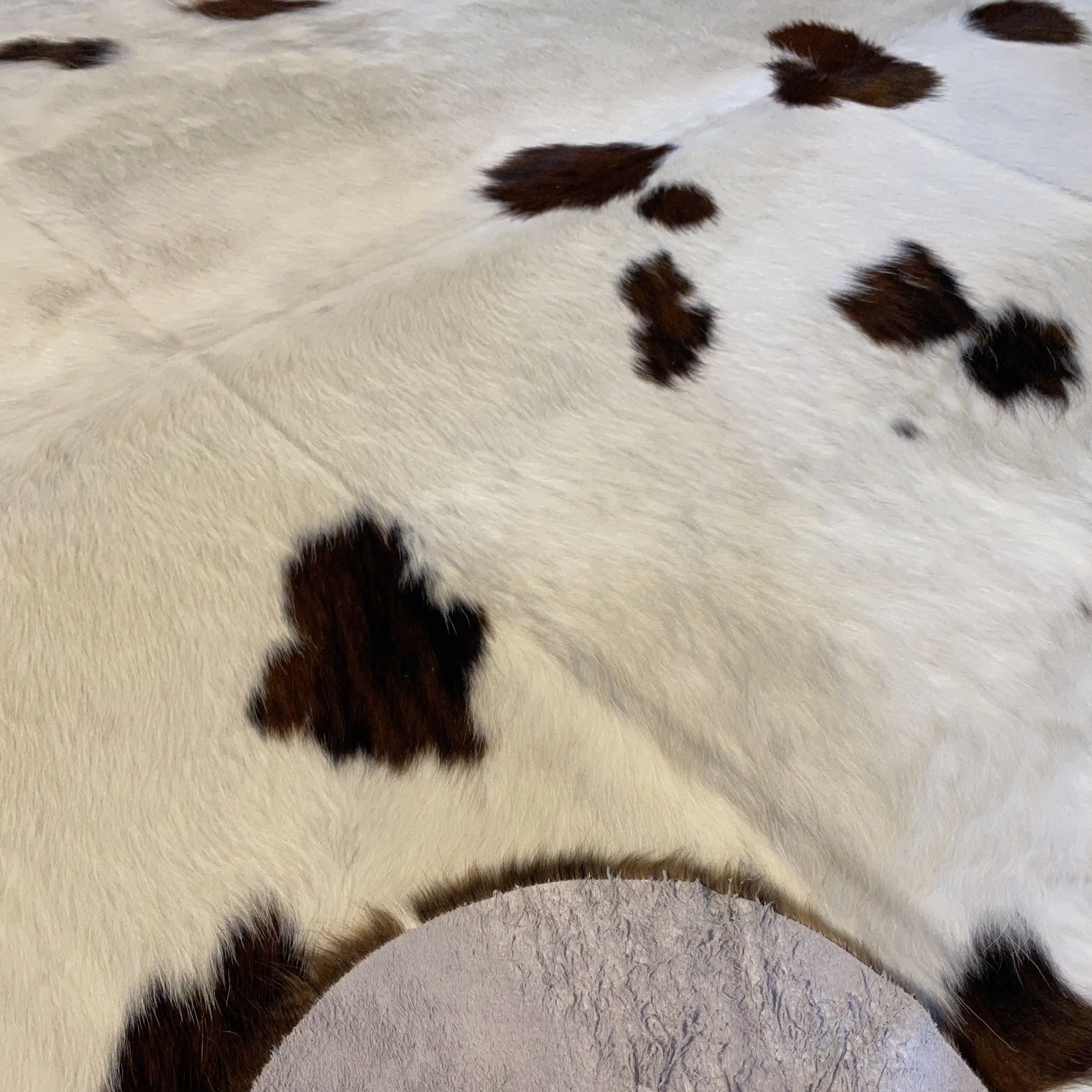 HAKİKİ DERİ DANA POSTU ÜÇ RENK 190 x 215 - 0901000084