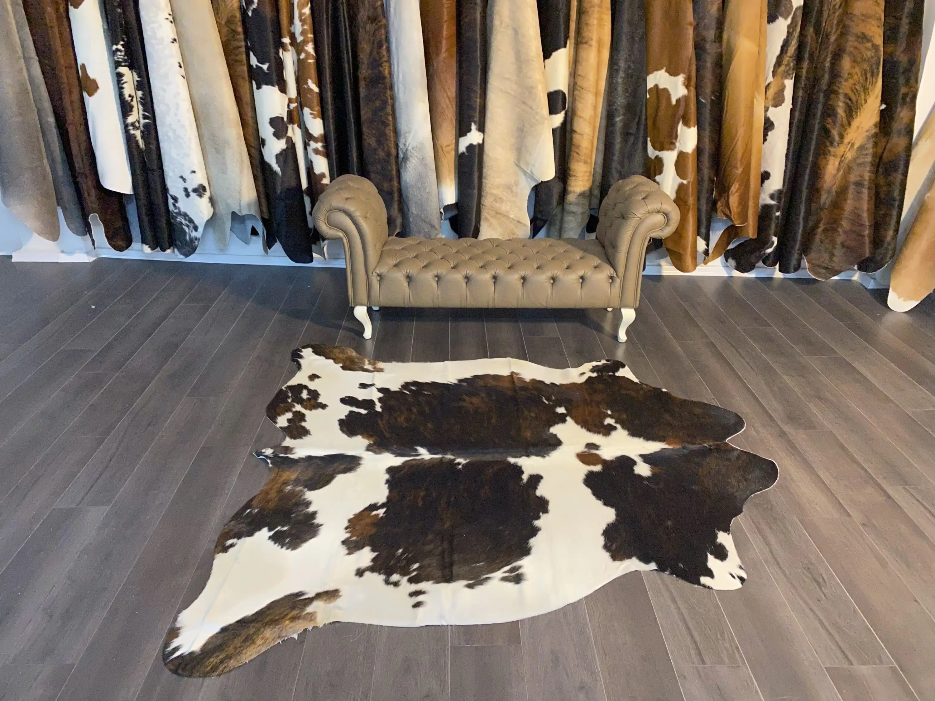 HAKİKİ DERİ DANA POSTU ÜÇ RENK 195 x 210 - 0901000001