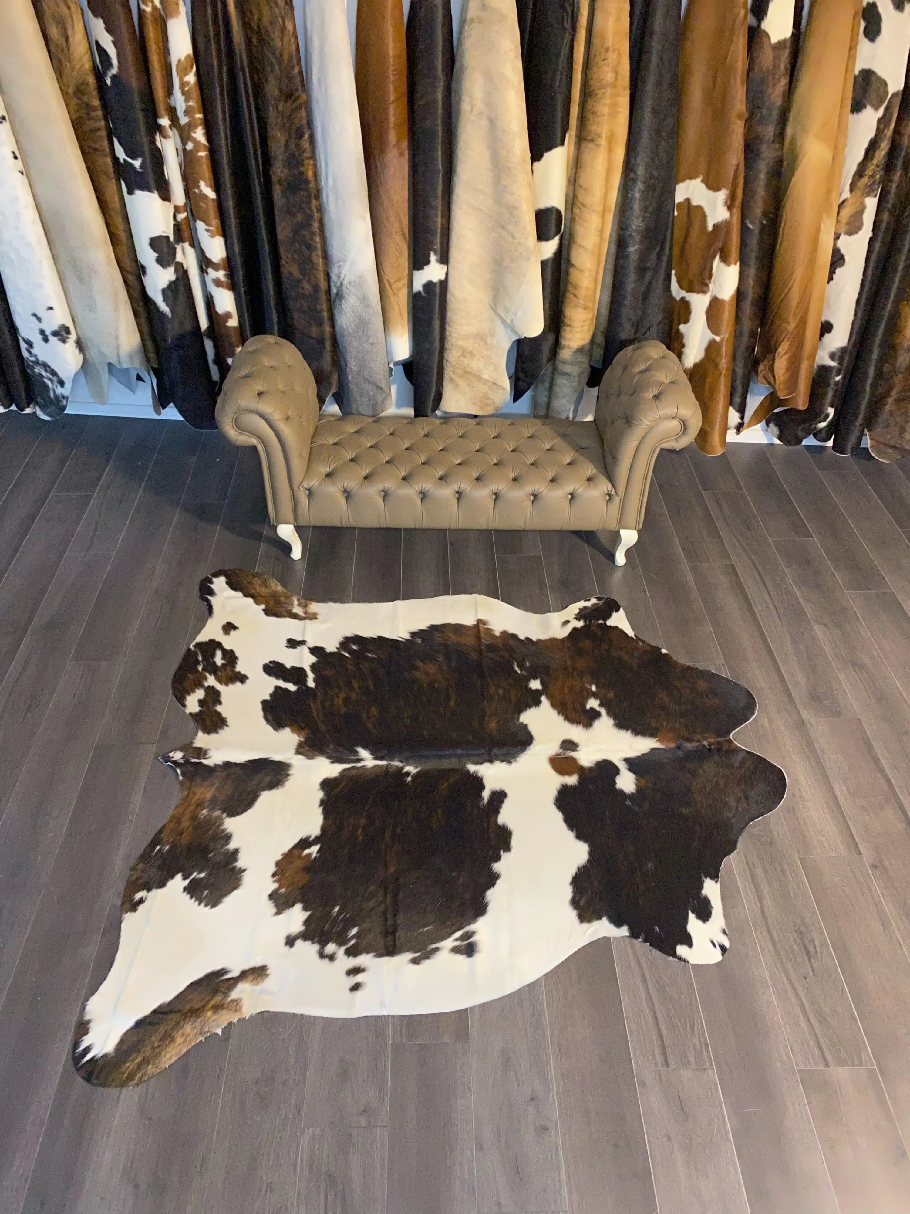 HAKİKİ DERİ DANA POSTU ÜÇ RENK 195 x 210 - 0901000001