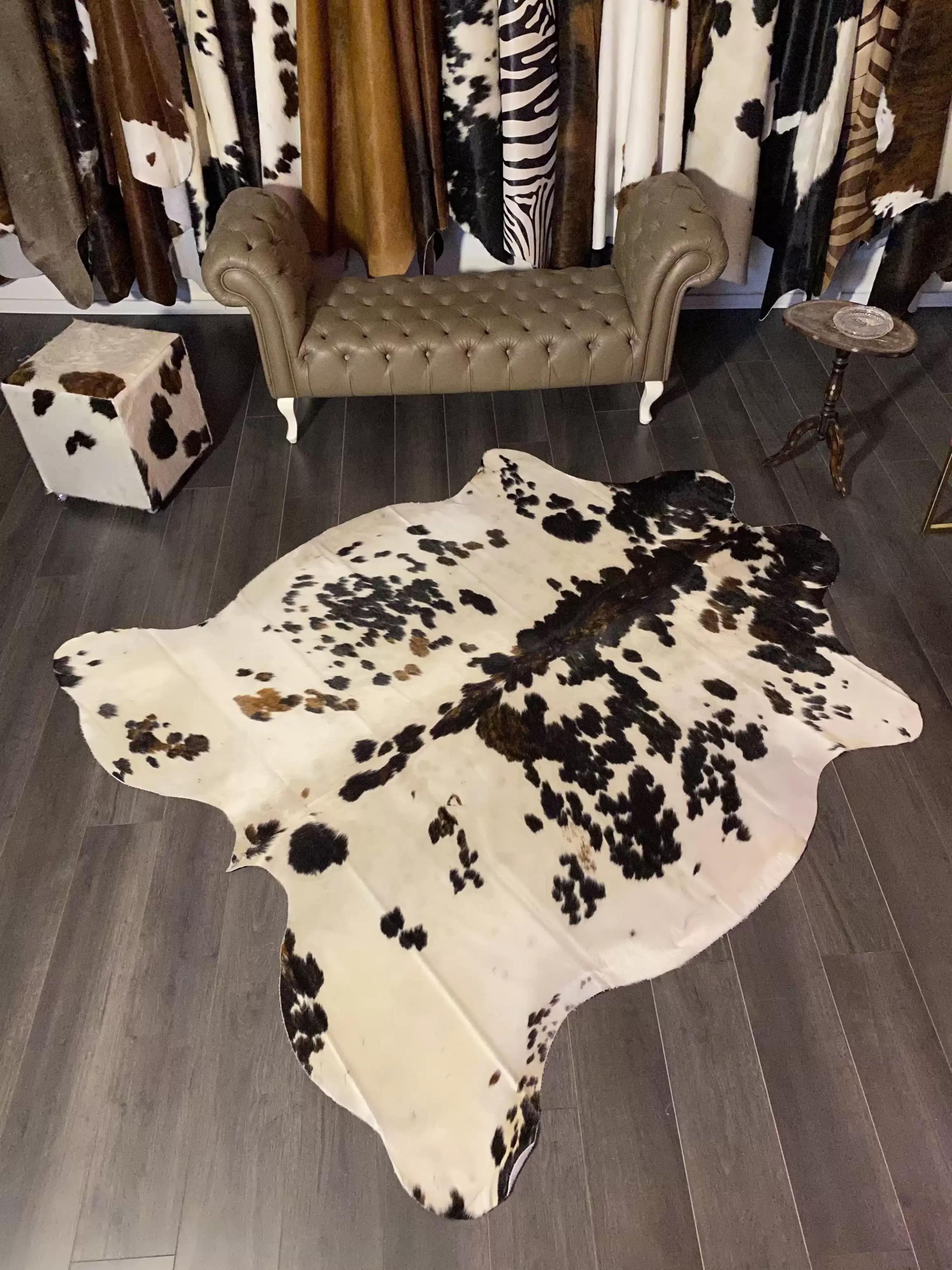 HAKİKİ DERİ DANA POSTU ÜÇ RENK 195 x 230 - 0901000059