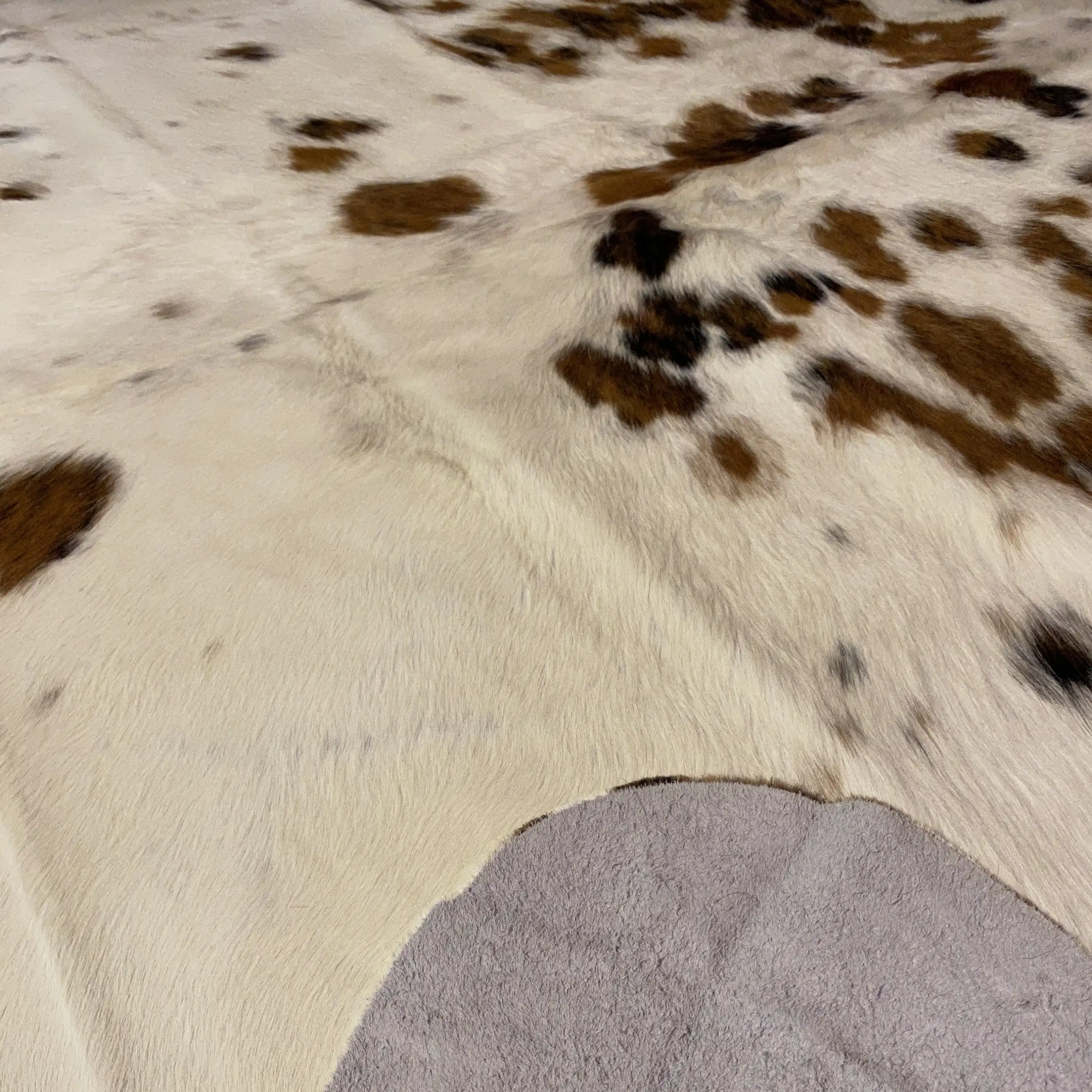 HAKİKİ DERİ DANA POSTU ÜÇ RENK 200 x 220 - 0901000052