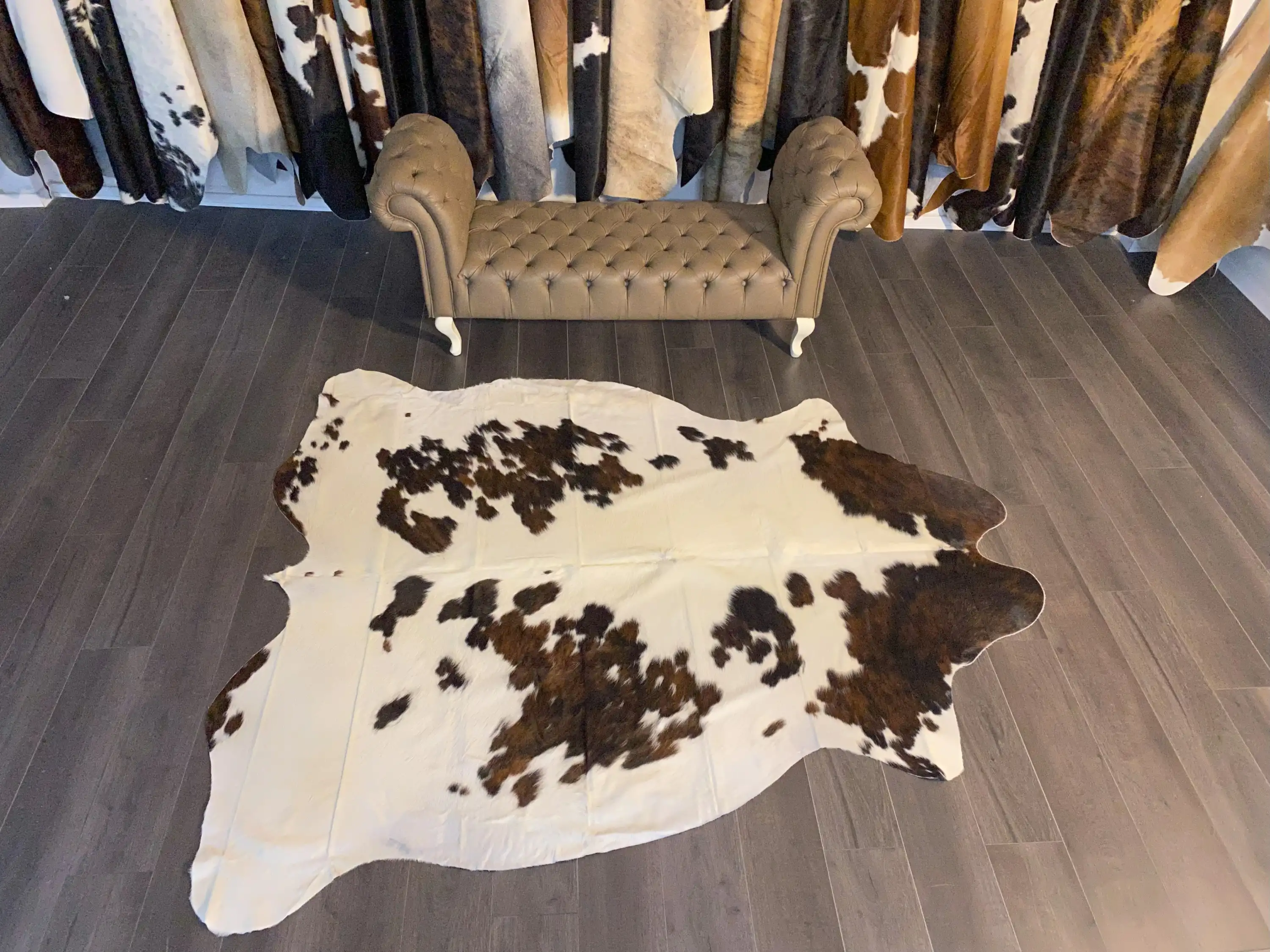 HAKİKİ DERİ DANA POSTU ÜÇ RENK 200 x 235 - 0901000005