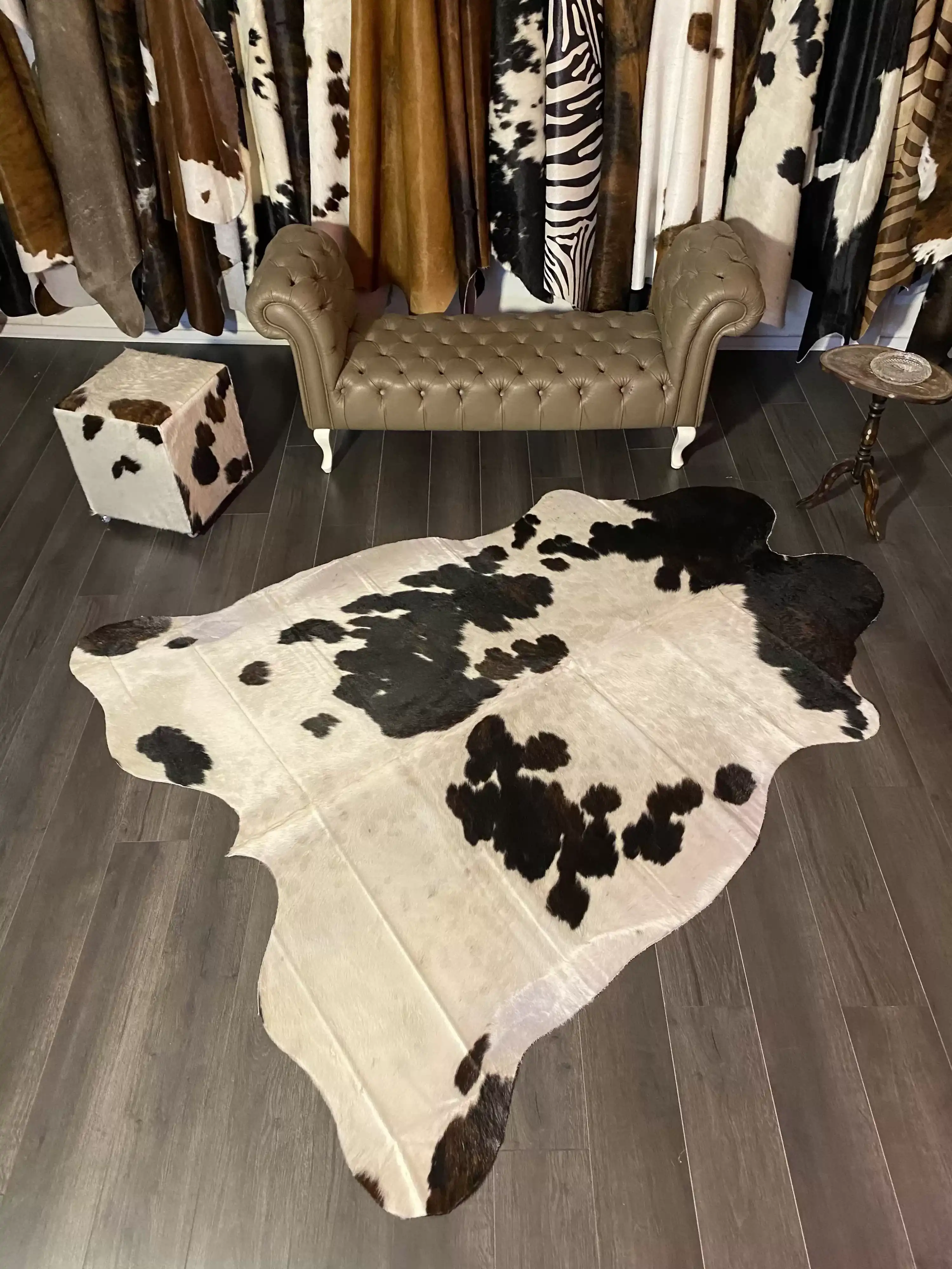 HAKİKİ DERİ DANA POSTU ÜÇ RENK 200 x 235 - 0901000067