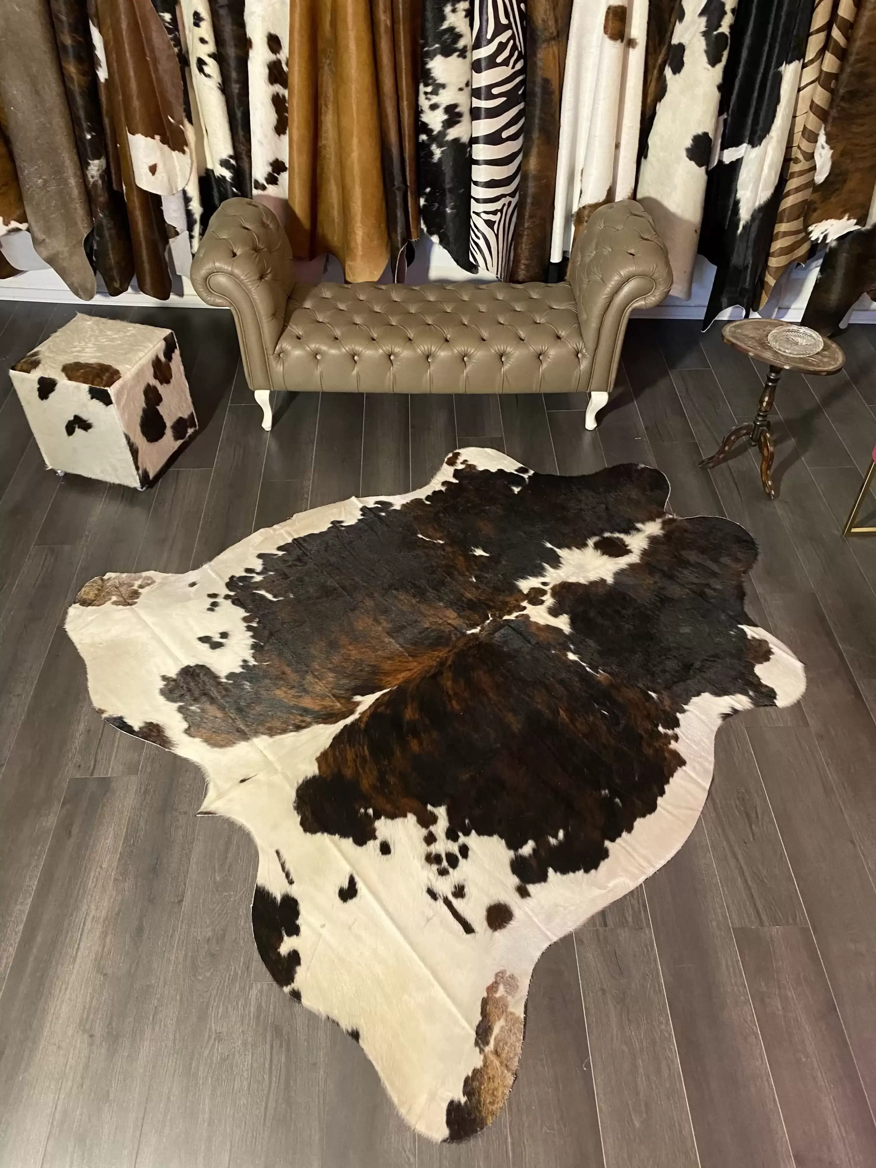 HAKİKİ DERİ DANA POSTU ÜÇ RENK 205 x 220 - 0901000068