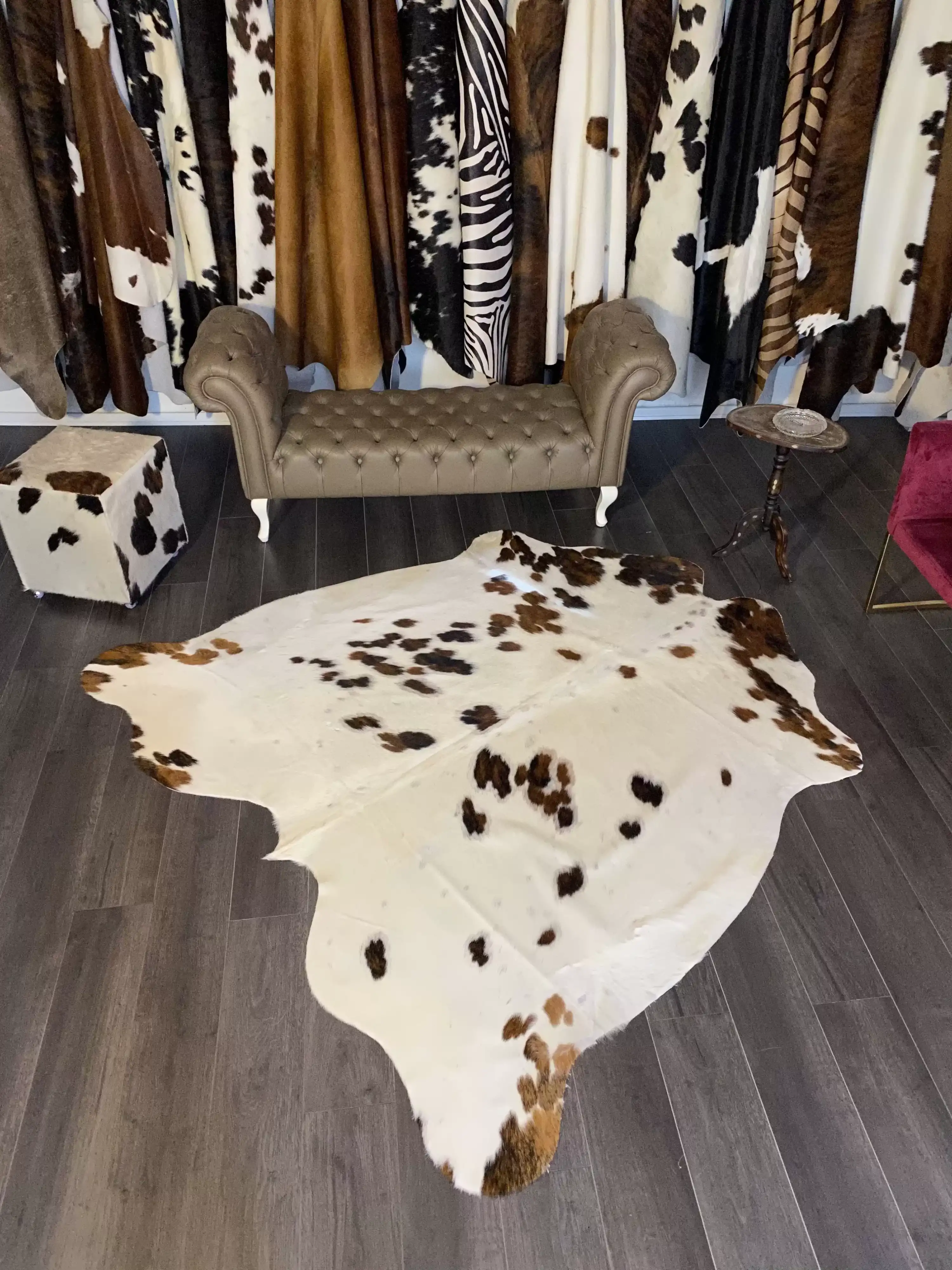 HAKİKİ DERİ DANA POSTU ÜÇ RENK 210 x 220 - 0901000105