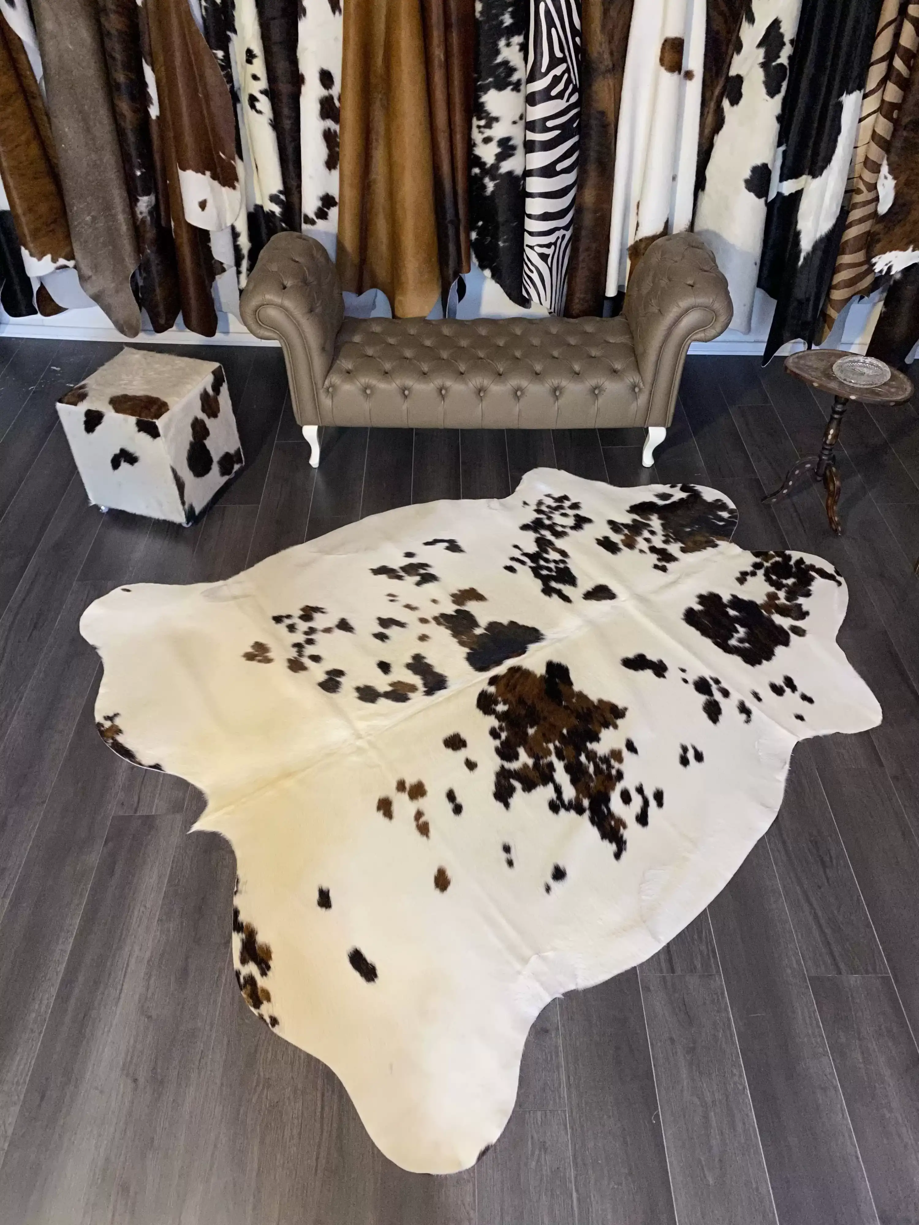 HAKİKİ DERİ DANA POSTU ÜÇ RENK 210 x 230 - 0901000095