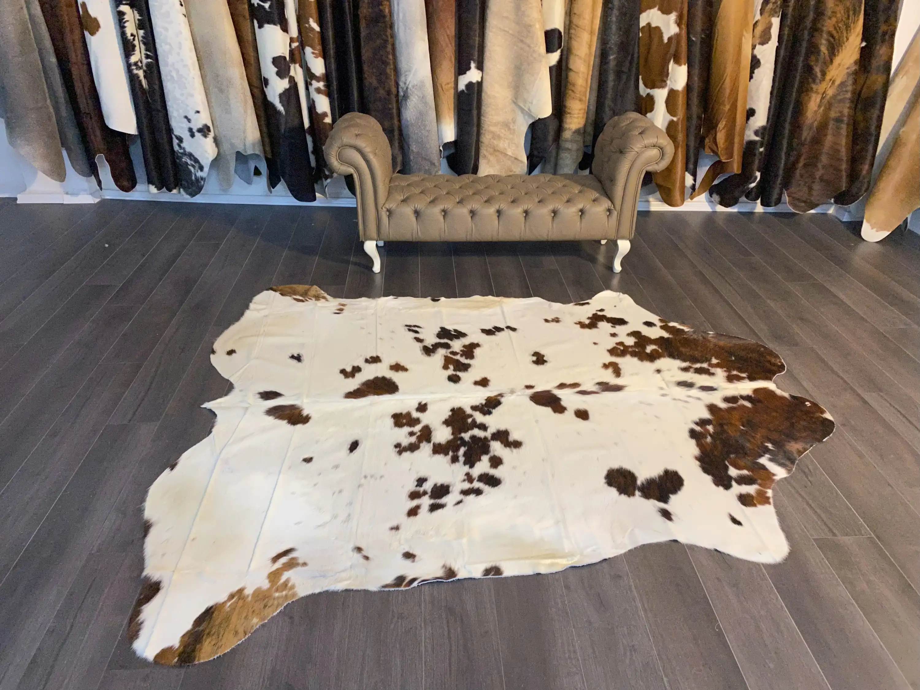 HAKİKİ DERİ DANA POSTU ÜÇ RENK 220 x 240 - 0901000004