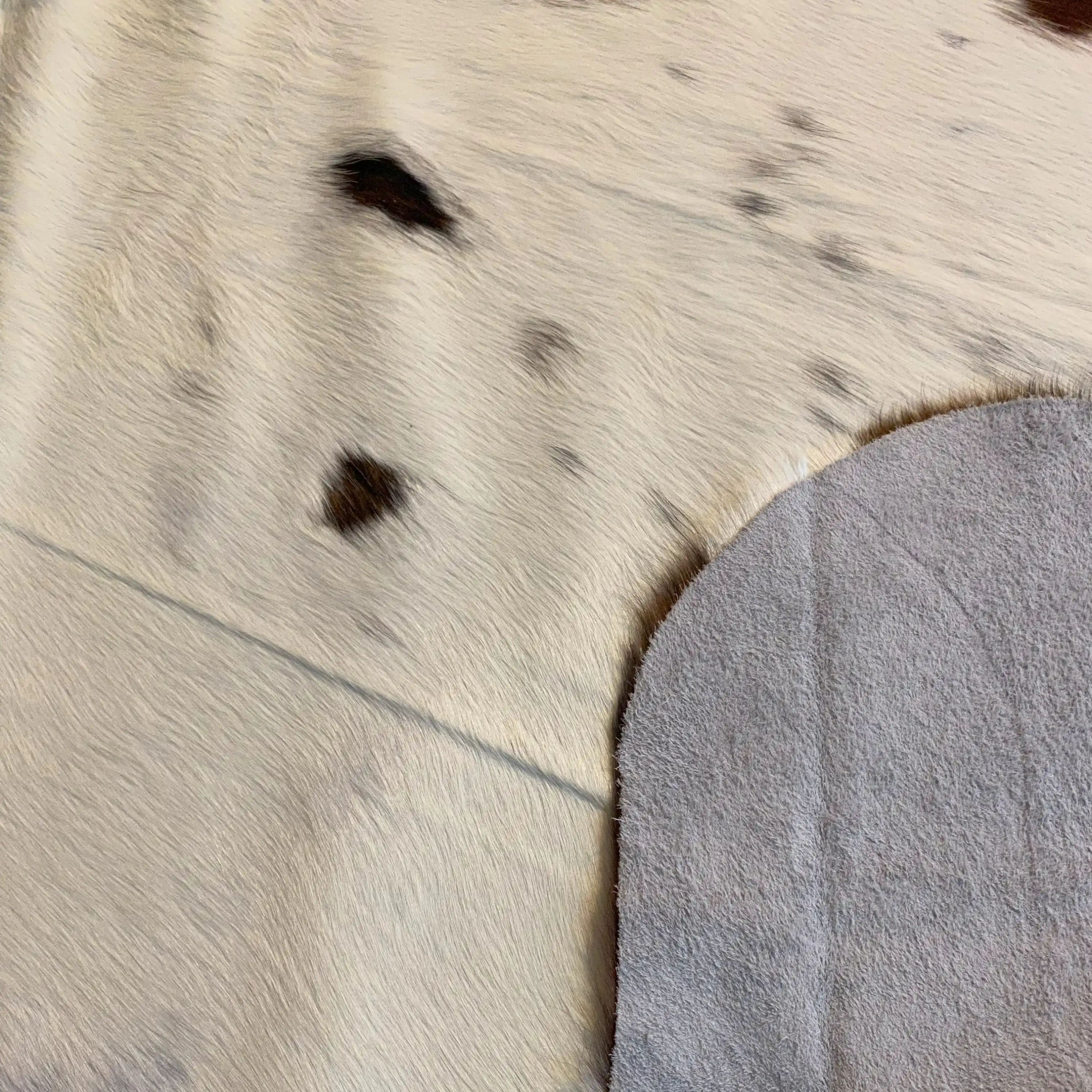 HAKİKİ DERİ DANA POSTU ÜÇ RENK 220 x 240 - 0901000004