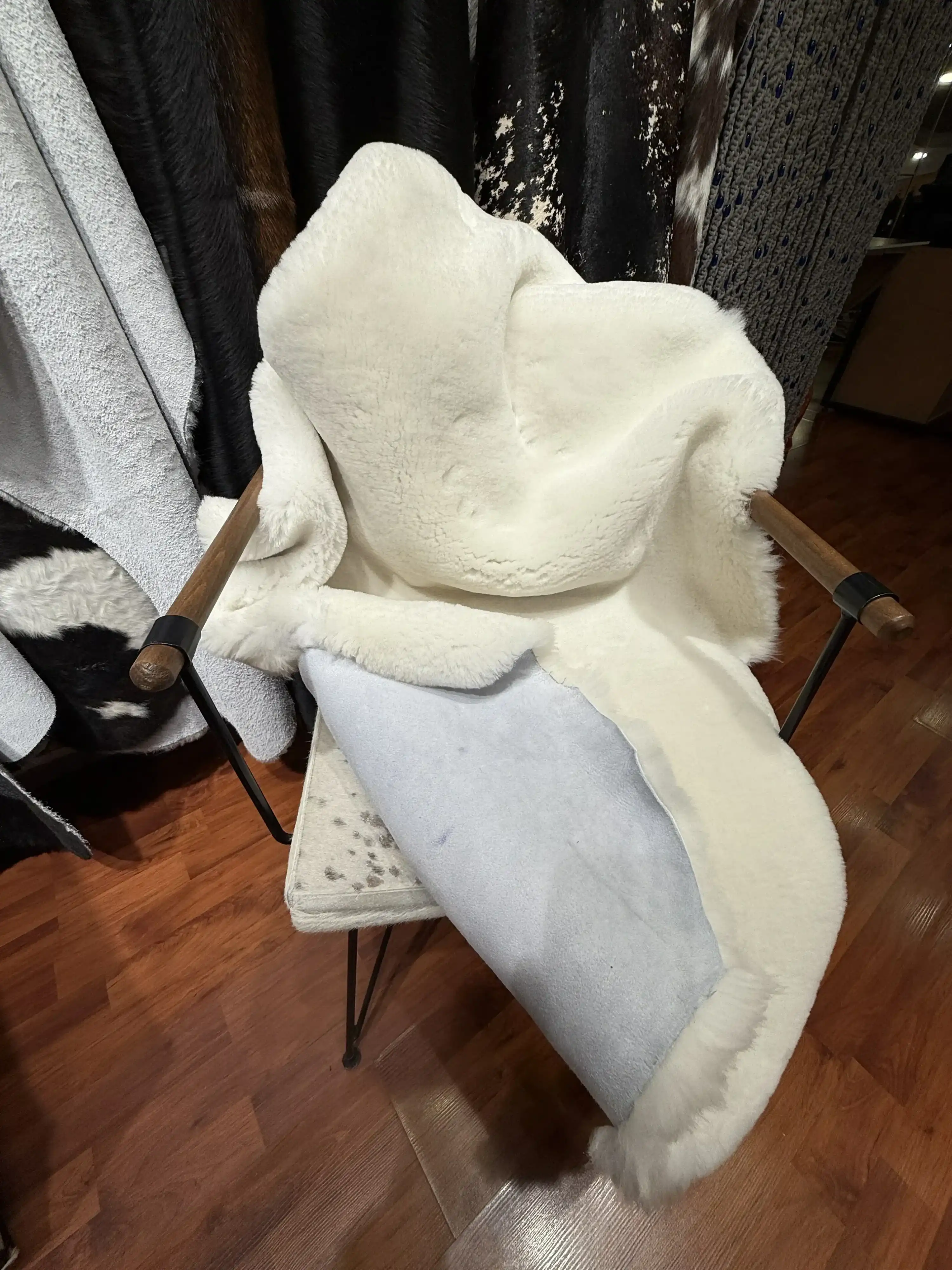 HAKİKİ KOYUN KÜRKÜ POST