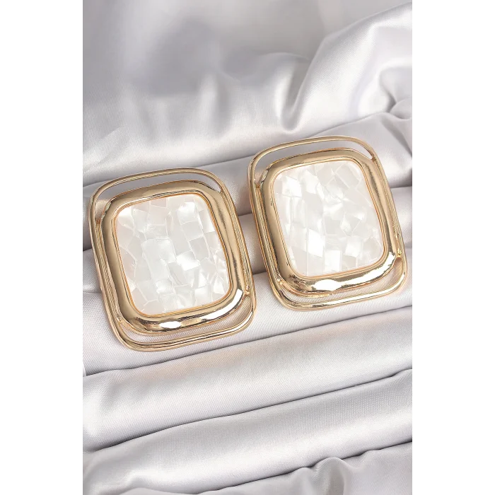 Pirinç Gold Renk Beyaz Mineli Kare Model Kadın Küpe