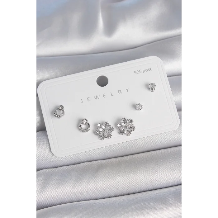 Pirinç Gümüş Renk Zirkon Taşlı Kar Tanesi Model 925 Ayar Gümüş Çivi Kadın Küpe Seti