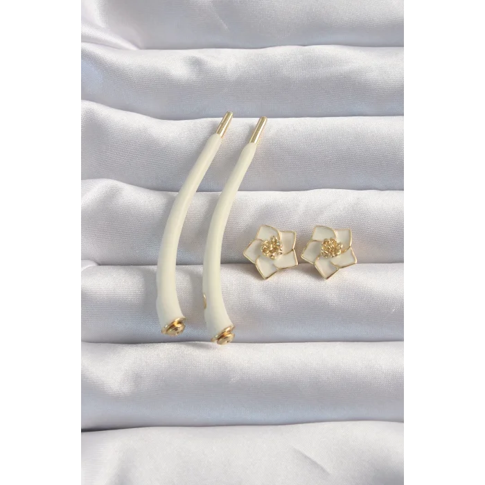 Pirinç Krem Renk Botega Küpe