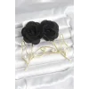 Pirinç Gold Renk Siyah Gül Model Kadın Küpe