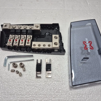 Amfi Sigortalı Blok Dağıtıcı Işıklı – 200 Amper 4’lü Hem Artı Hem Şase Kablo Dağıtıcı Blok - Yedek Sigortalı , Alyanlı , Yedek Vidalı