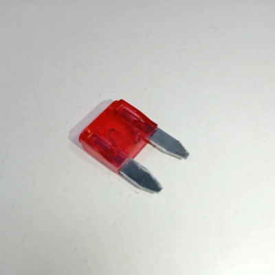 Mini Sigorta 10A - Küçük Teyp Sigortası - Araca Mini Bıçak Sigortası - Araba Sigortası 10 Amper