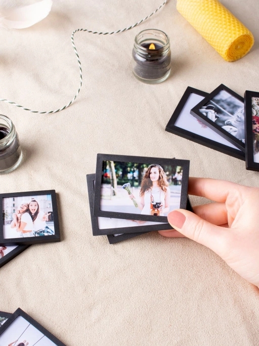 Siyah Çerçeveli Magnet Karısık Ebat - 22 Adet