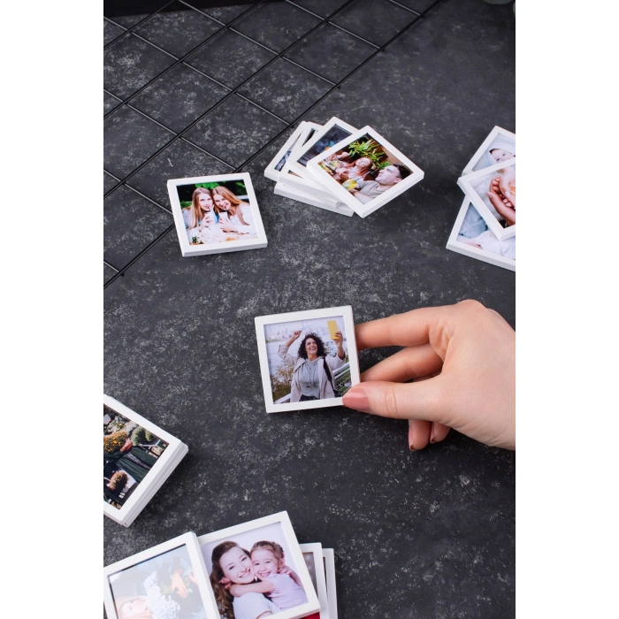 Beyaz Çerçeveli Magnet 5x5cm - 64 Adet