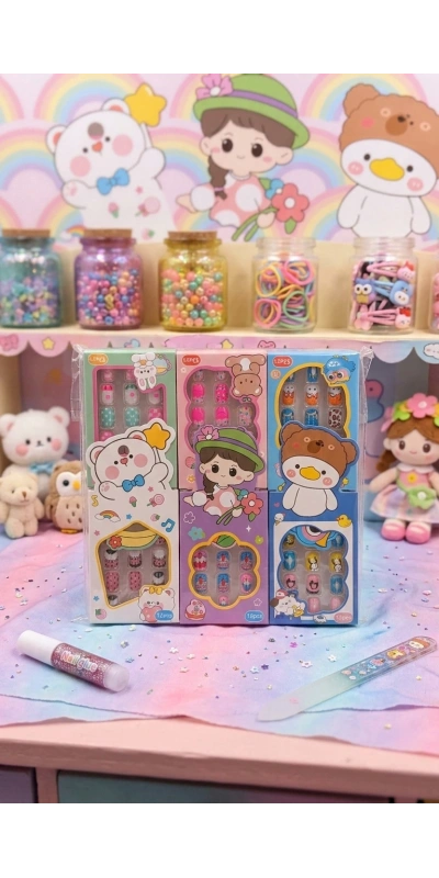 Figürlü Desenli Çocuk Takma Tırnak