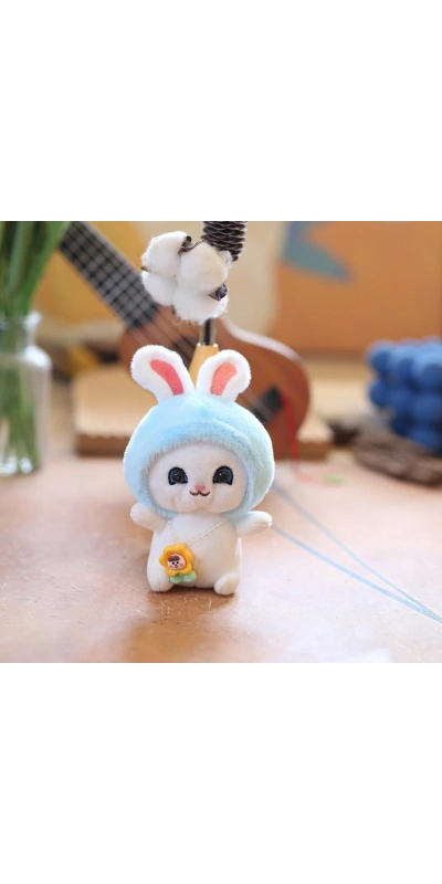 Mavi şapkalı tavşan