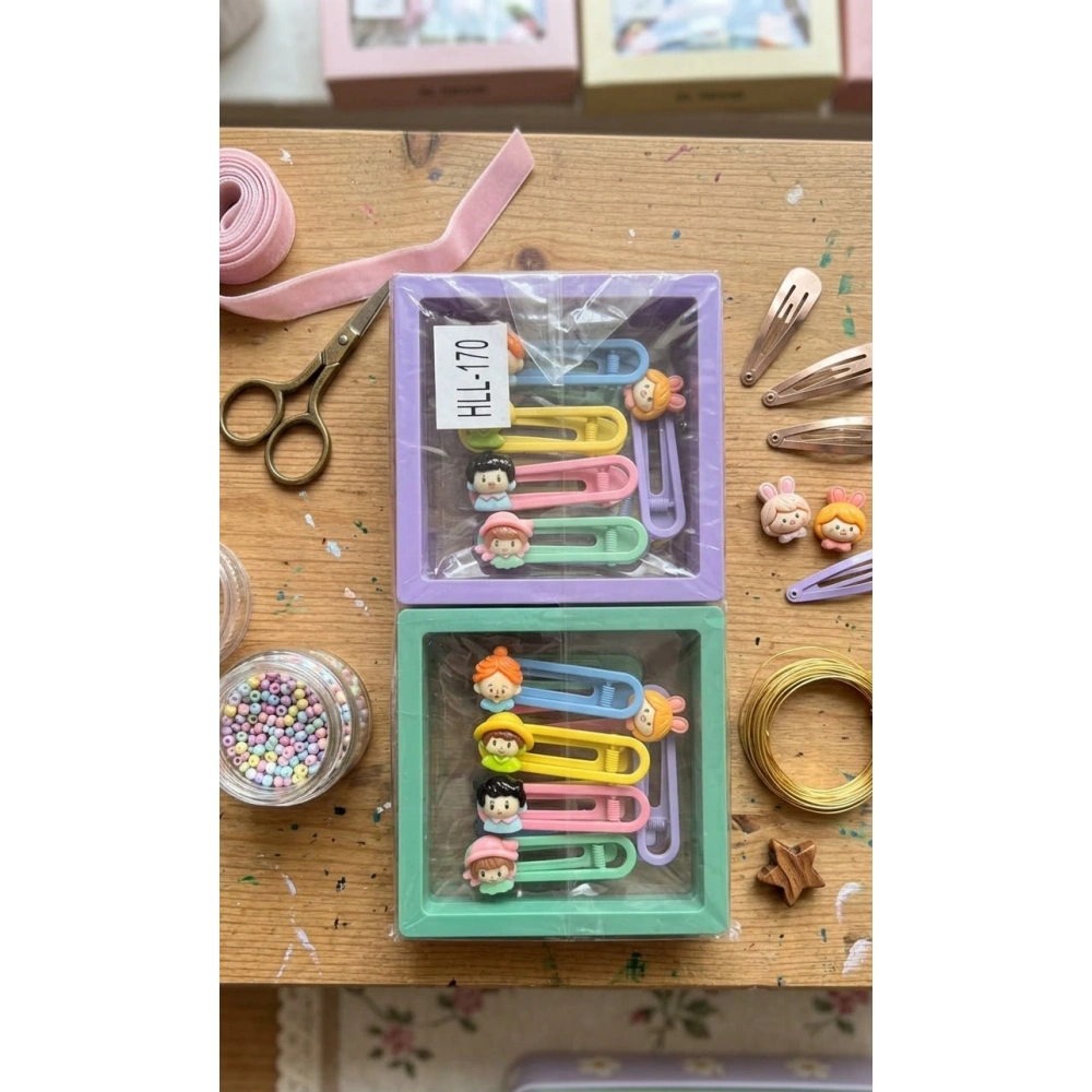 Çocuk Figürlü Kutulu Toka Seti