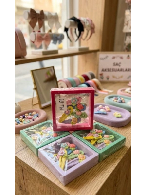 Karışık Çiçek Vakumlu Kutulu Toka Seti