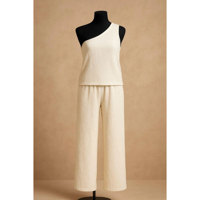 Kadın Beyaz Tek Omuzlu Şık Bluz & Geniş Paça Pantolon İkili Takım