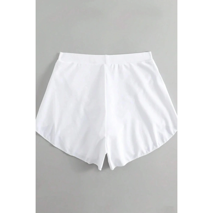 Kadın Beyaz Yırtmaçlı Etek Görünümlü Şık Deniz Şortu