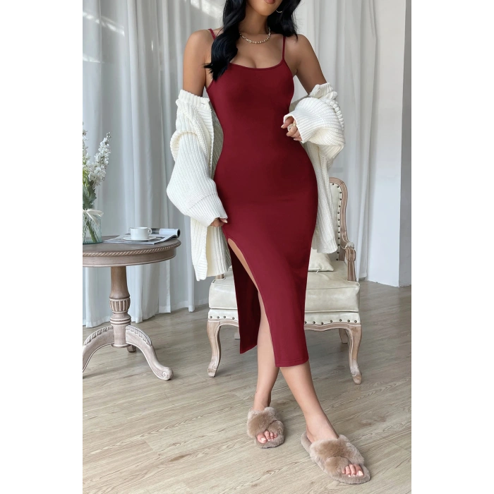 Kadın Bordo Yırtmaçlı Diz Altı Vücüdu Saran Gecelik