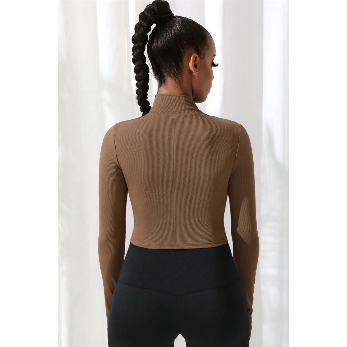 Kadın Kahverengi Uzun Kol Fermuarlı Parmak Geçme Detaylı Dik Yaka Crop Top Bluz