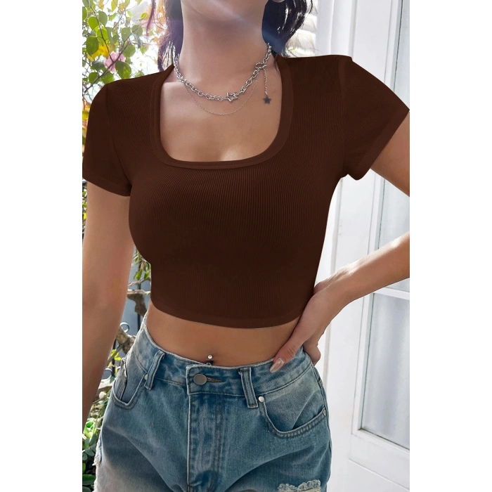 Kadın Kahverengi Yarım Kol Düz Yaka Crop Top Bluz