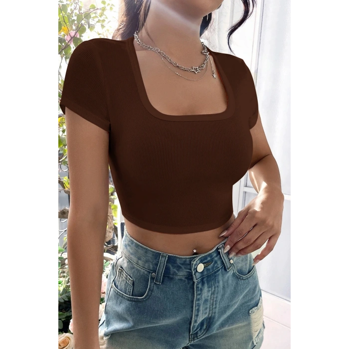Kadın Kahverengi Yarım Kol Düz Yaka Crop Top Bluz
