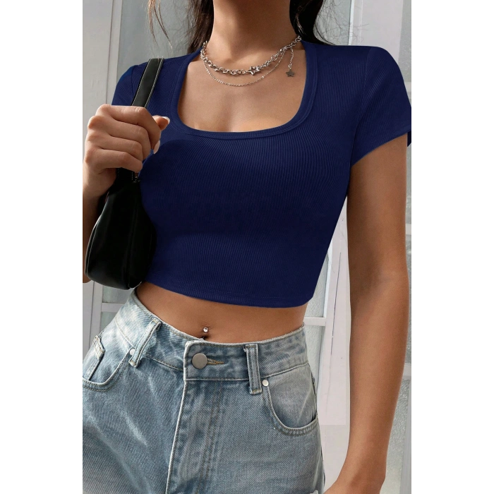 Kadın Lacivert Yarım Kol Düz Yaka Crop Top Bluz
