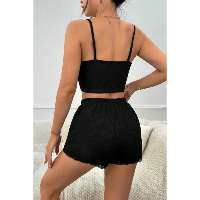 Kadın Siyah Alt ve Üst Dantel Detaylı Fiyonklu Şortlu Gecelik Takımı