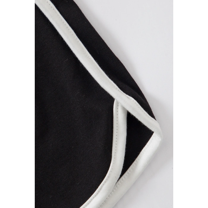 Kadın Siyah Askılı Crop Top ve Şortlu Gecelik Takım