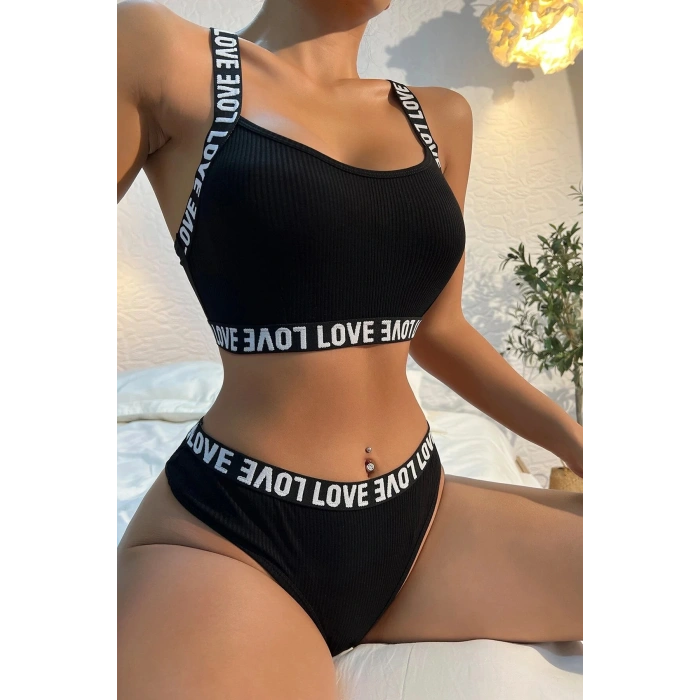 Kadın Siyah Çapraz Sırt Ve Love Yazı Detaylı Iç Çamaşır Takımı