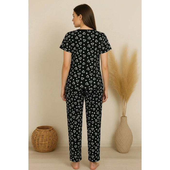 Kadın Siyah Kalp Desenli Fiyonklu Kısa Kollu Uzun Pijama Takımı