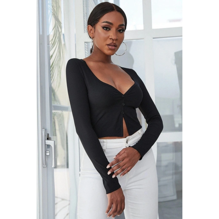 Kadın Siyah Uzun Kollu Düğmeli Göğüs ve Göbek Dekolteli Crop Top Bluz