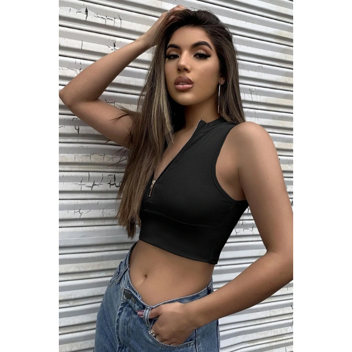 Kadın Siyah Yarım Fermuarlı Sıfır Kol Crop Top Bluz