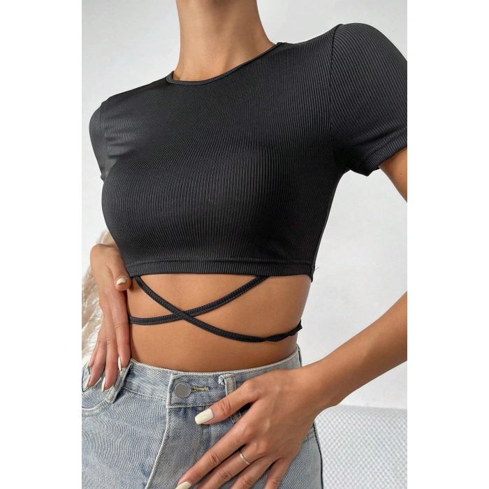 Kadın Siyah Yarım Kol Çapraz Bağlamalı Crop Top Bluz