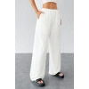 Kadın Beyaz Bol Kesim Cepli Geniş Paça Dökümlü Pantolon