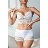 Kadın Beyaz Kaşkorse ve Dantel Detaylı Şortlu Gecelik Takım