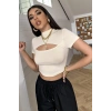 Kadın Ekru Göğüs Dekolteli Yarım Kollu Cut Out Crop Top Bluz