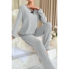 Kadın Gri Çizgili Uzun Kollu Fiyonk Detaylı Pijama Takımı Rahat Mevsimlik