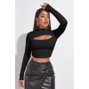 Kadın Siyah Göğüs Dekolteli Uzun Kollu Cut Out Crop Top Bluz